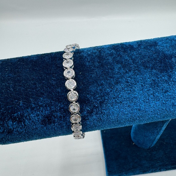 8ct Bezel Tennis Bracelet - Picture 8 of 13